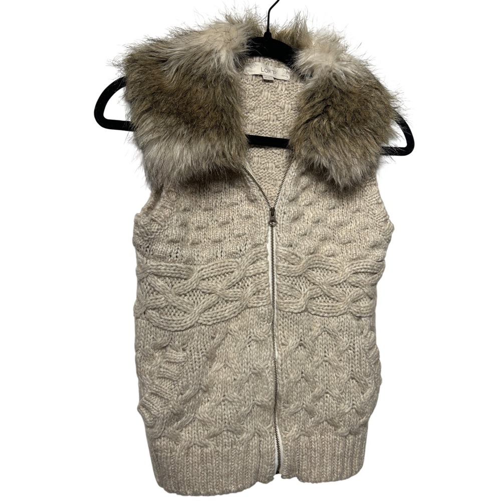 LOFT Ann Taylor Faux Fur Collar Cable Knit Sweater Vest Beige Size Petite MP Y2K